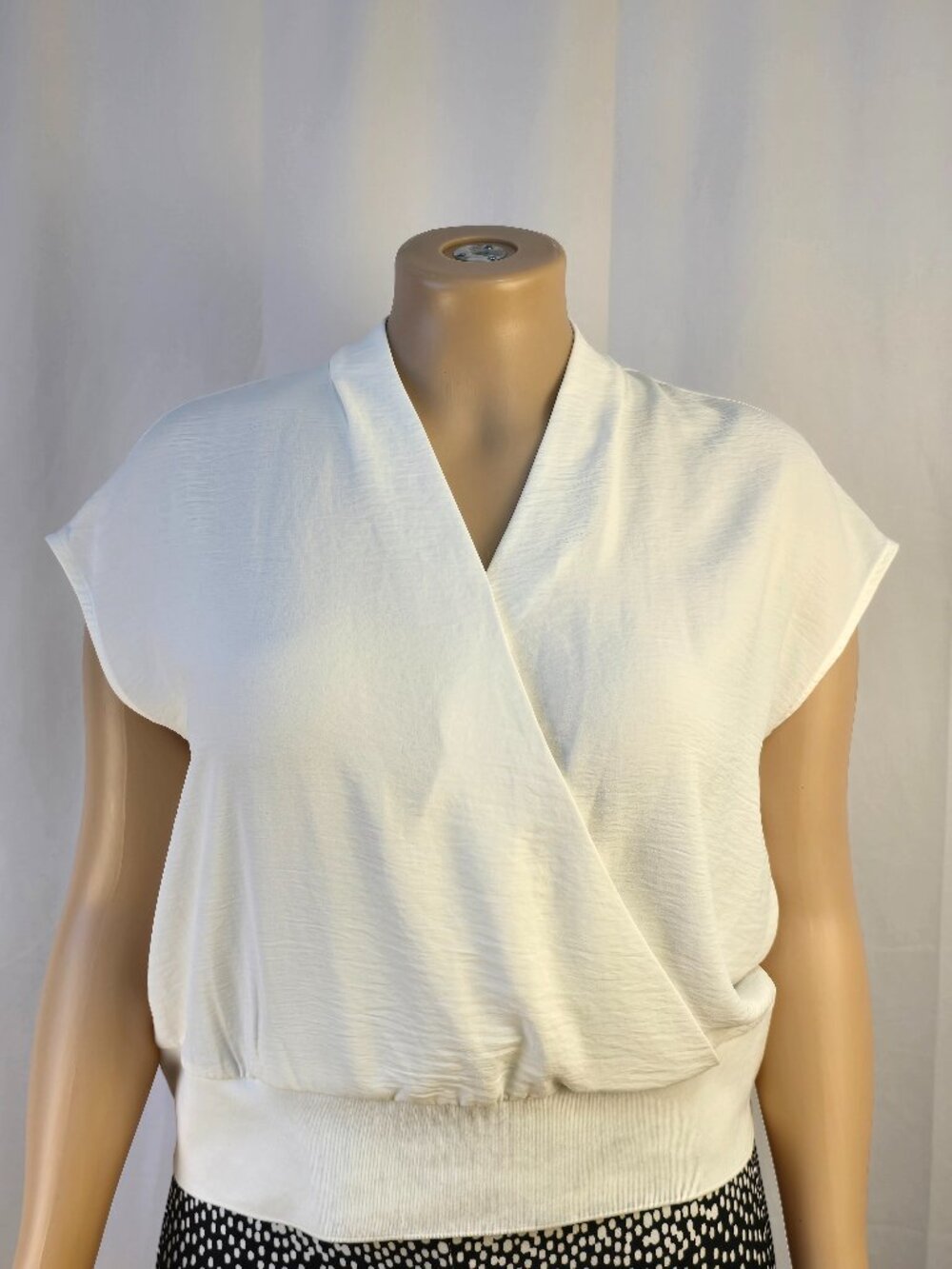 Calvin Klein Off White Cross Front Top XL